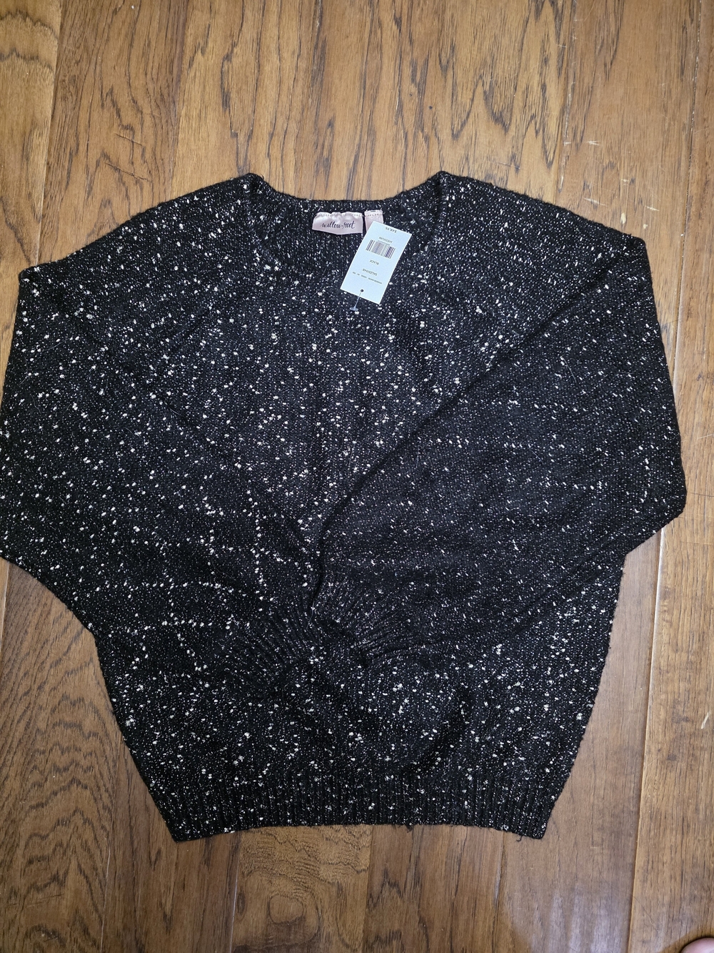 NWT Willow & Root Black and Gold Flecked Crewneck Sweater